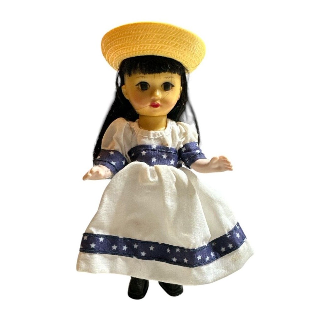 McDonalds Happy Meal SETTING SAIL 2005 Madame Alexander‎ Dolls Open Close Eyes